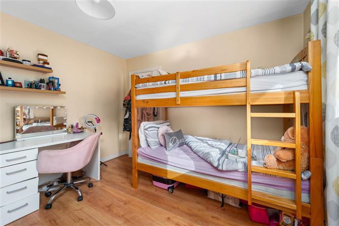 8 Baggot Road, Navan Road, Dublin 7