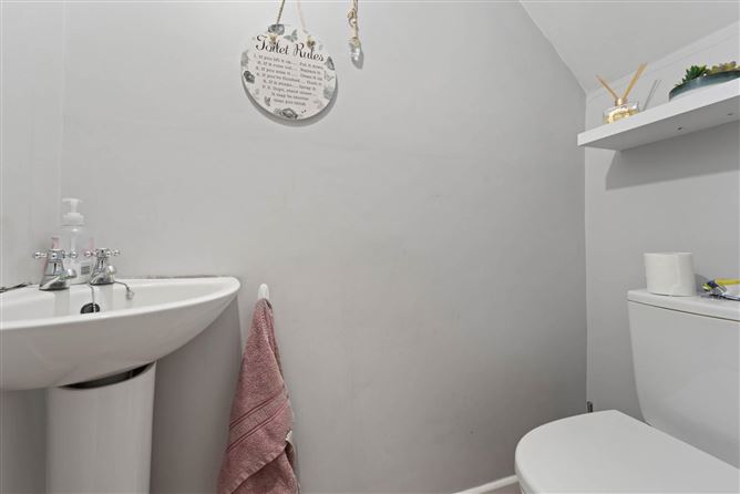 8 Baggot Road, Navan Road, Dublin 7