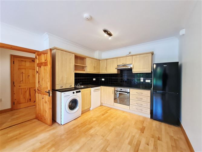 95 Manor Court, Knocknacarra, Galway