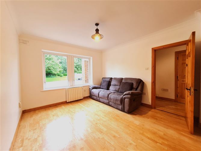 95 Manor Court, Knocknacarra, Galway