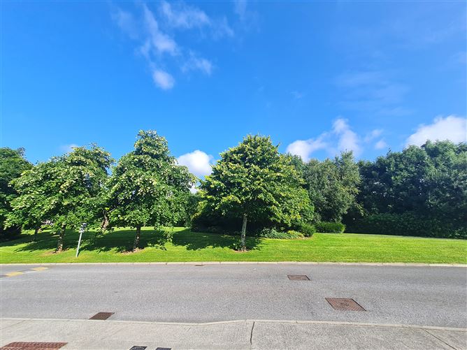 95 Manor Court, Knocknacarra, Galway