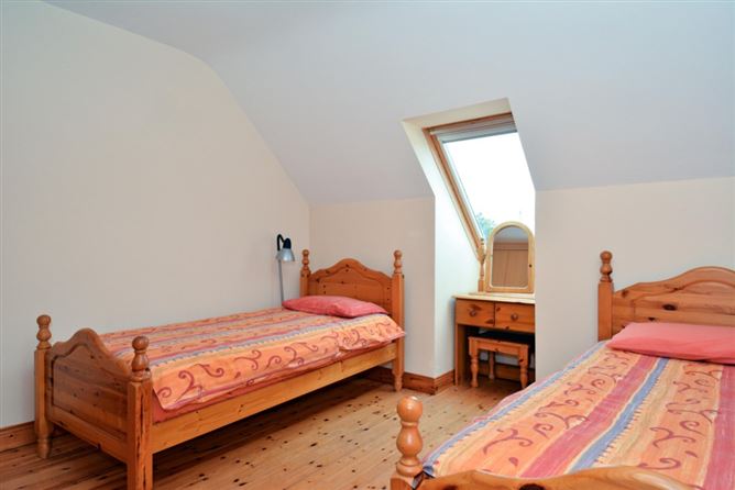 Rossaveel Holiday Cottages, Rossaveel, Galway
