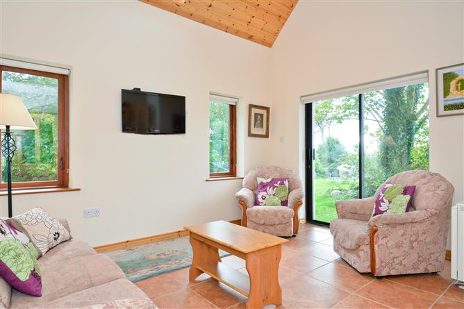 Rossaveel Holiday Cottages, Rossaveel, Galway