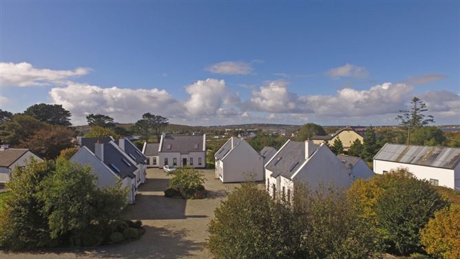Rossaveel Holiday Cottages, Rossaveel, Galway