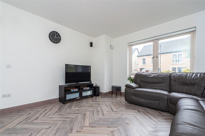 8 Oak Park Avenue, Oak Park Naas, Co. Kildare W91 HFF8, Naas, Kildare