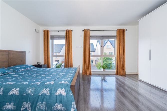 8 Oak Park Avenue, Oak Park Naas, Co. Kildare W91 HFF8, Naas, Kildare