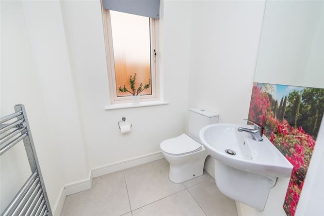 8 Oak Park Avenue, Oak Park Naas, Co. Kildare W91 HFF8, Naas, Kildare