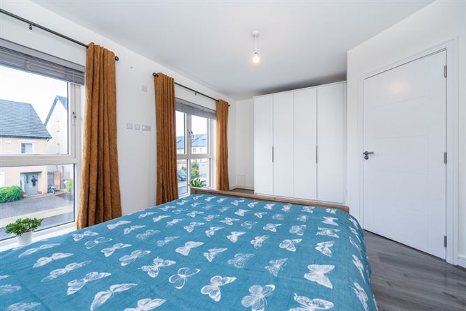 8 Oak Park Avenue, Oak Park Naas, Co. Kildare W91 HFF8, Naas, Kildare