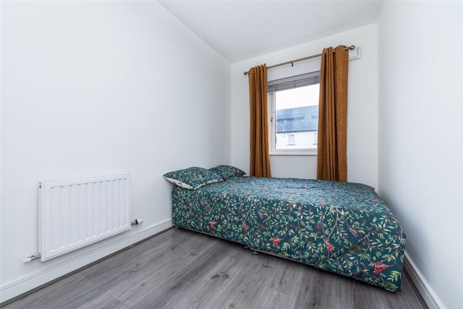 8 Oak Park Avenue, Oak Park Naas, Co. Kildare W91 HFF8, Naas, Kildare