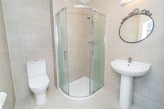 8 Oak Park Avenue, Oak Park Naas, Co. Kildare W91 HFF8, Naas, Kildare