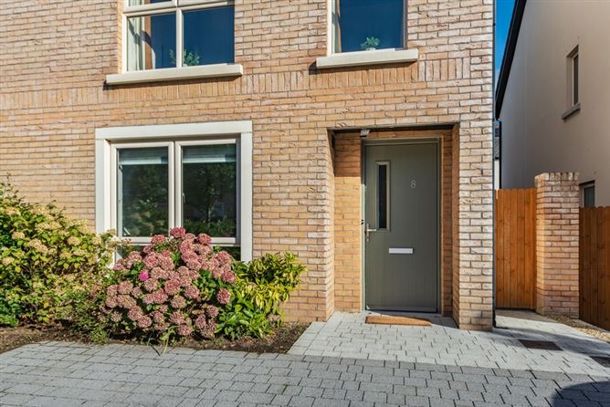 8 Oak Park Avenue, Oak Park Naas, Co. Kildare W91 HFF8, Naas, Kildare