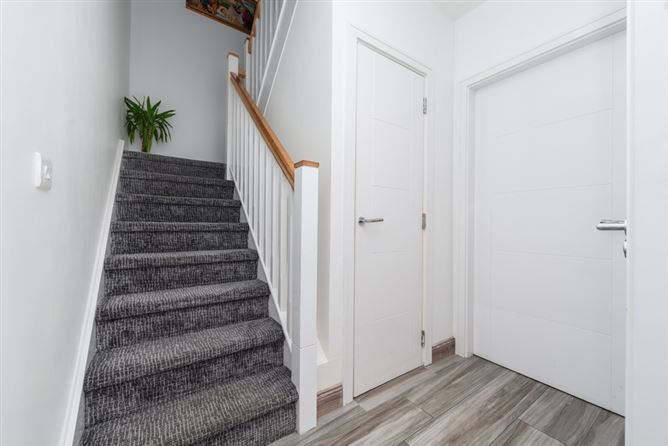 8 Oak Park Avenue, Oak Park Naas, Co. Kildare W91 HFF8, Naas, Kildare