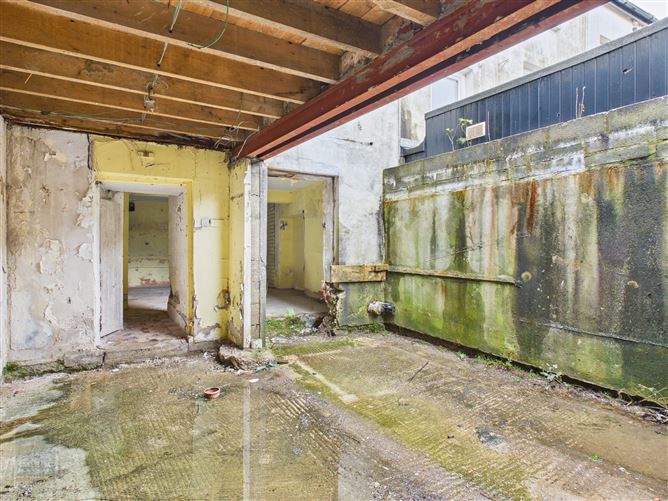 No. 1 St. Peter's Square, Wexford Town, Wexford