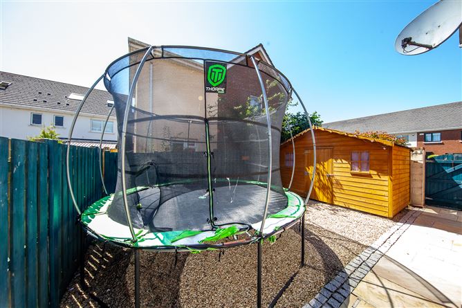 https://photos-a.propertyimages.ie/media/4/8/9/5002984/5b50c5d0-50c4-49bf-8734-f6ce57df0ba5_l.jpg