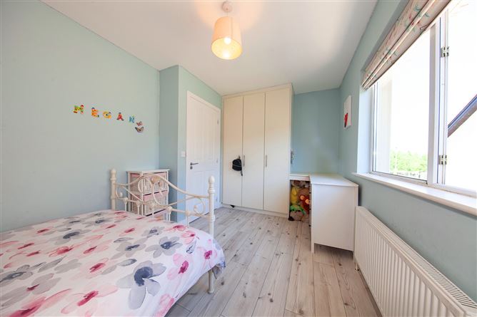 https://photos-a.propertyimages.ie/media/4/8/9/5002984/5b50c5d0-50c4-49bf-8734-f6ce57df0ba5_l.jpg