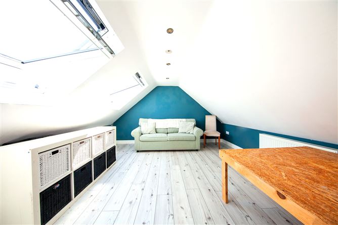 https://photos-a.propertyimages.ie/media/4/8/9/5002984/5b50c5d0-50c4-49bf-8734-f6ce57df0ba5_l.jpg