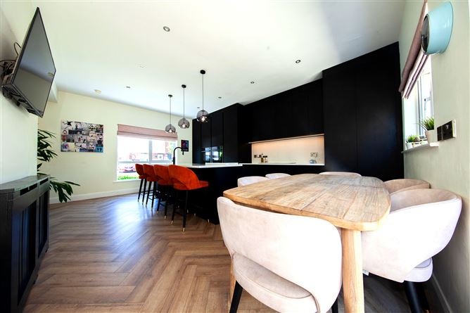 https://photos-a.propertyimages.ie/media/4/8/9/5002984/5b50c5d0-50c4-49bf-8734-f6ce57df0ba5_l.jpg