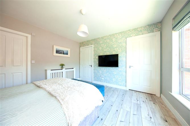 https://photos-a.propertyimages.ie/media/4/8/9/5002984/5b50c5d0-50c4-49bf-8734-f6ce57df0ba5_l.jpg