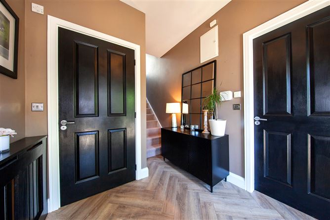 https://photos-a.propertyimages.ie/media/4/8/9/5002984/5b50c5d0-50c4-49bf-8734-f6ce57df0ba5_l.jpg