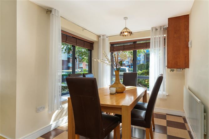 10 Rosse Court Rise, Lucan, Co. Dublin