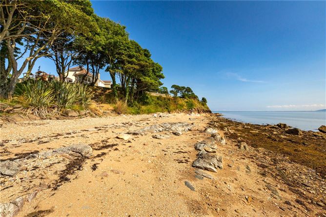 Shore Lane, Tullyally, Redcastle, Co. Donegal