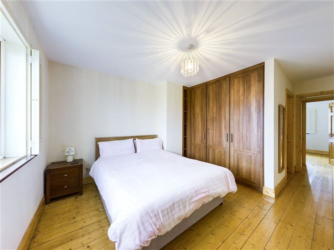 45 Moinin, Kilkee, Co. Clare.