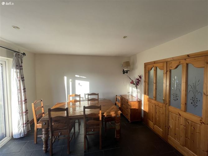 30 Gleann Rua, Ballygarvan, Cork