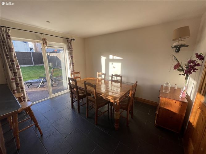 30 Gleann Rua, Ballygarvan, Cork