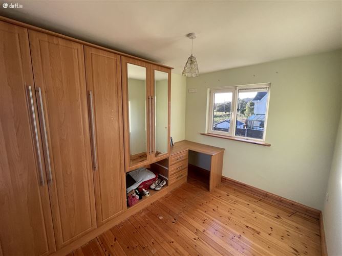 30 Gleann Rua, Ballygarvan, Cork
