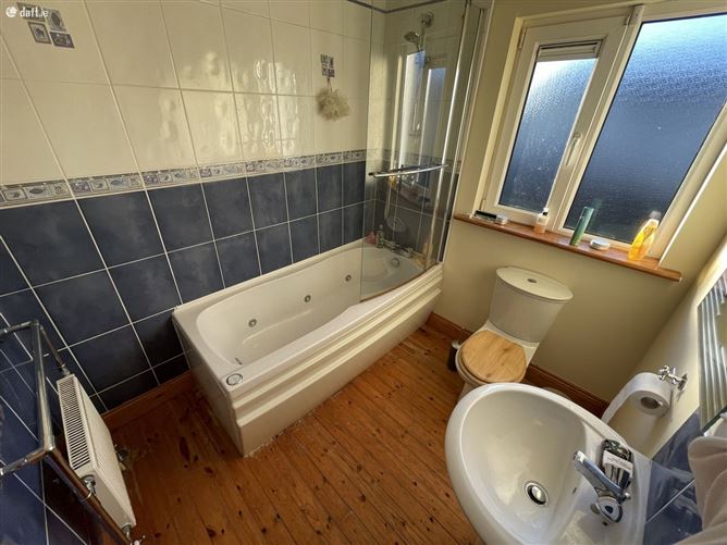 30 Gleann Rua, Ballygarvan, Cork