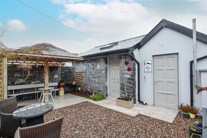 11 Mallfield, Thomastown, Co. Kilkenny