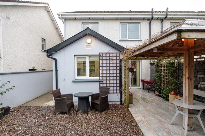 11 Mallfield, Thomastown, Co. Kilkenny