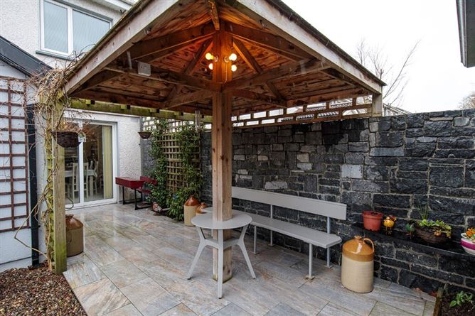 11 Mallfield, Thomastown, Co. Kilkenny