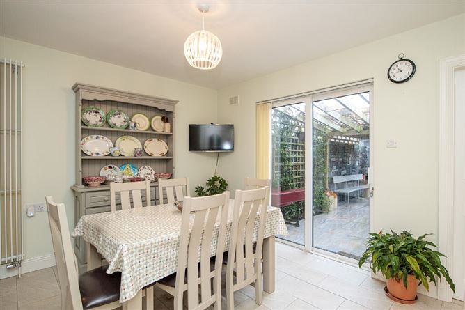 11 Mallfield, Thomastown, Co. Kilkenny