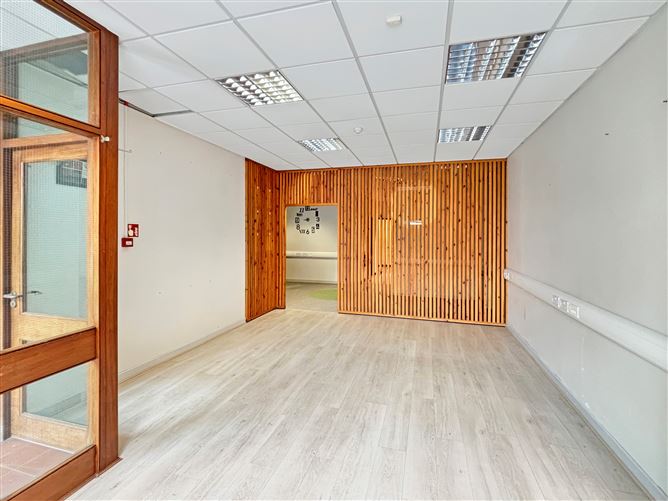 Ground Floor Unit, Hardiman House, Eyre Square, Galway City, Galway