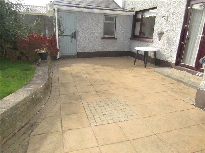 1 Riverside Drive, Shannon Banks, Corbally, Limerick