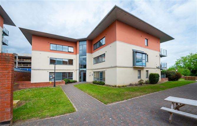 Photo 20 of 23 — 83 West Courtyard, Tullyvale (2 BEDROOMS CONVERTED, ORIGINALLY 3), Cherrywood, Dublin