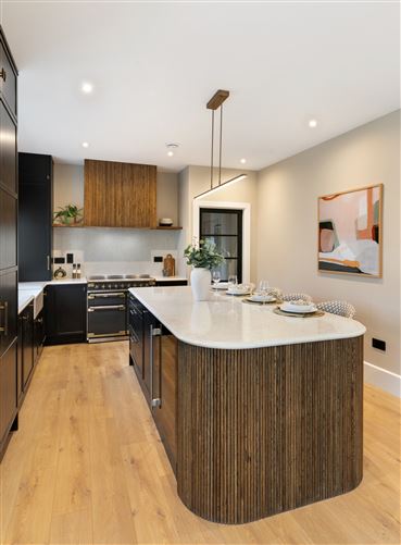 https://photos-a.propertyimages.ie/media/4/9/0/5010094/6024b6c6-c910-4169-b28c-52abd9e0d863_l.png