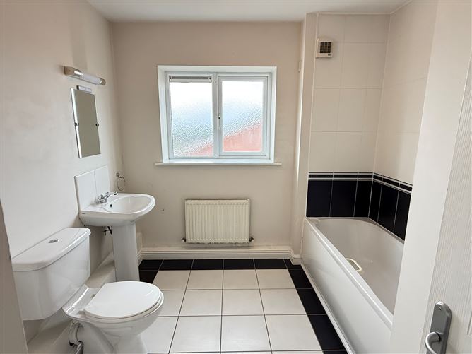 Photo 20 of 34 — 152, CARRIG COURT, SAGGART, Citywest, Dublin 24