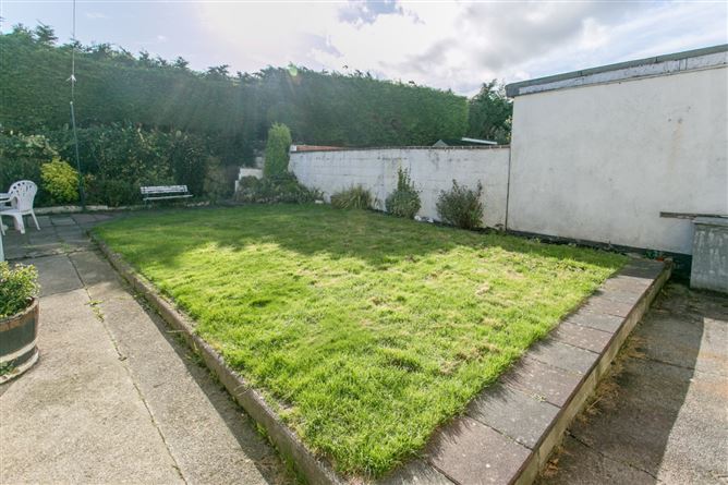 34 Lakelands Crescent, Stillorgan, Dublin