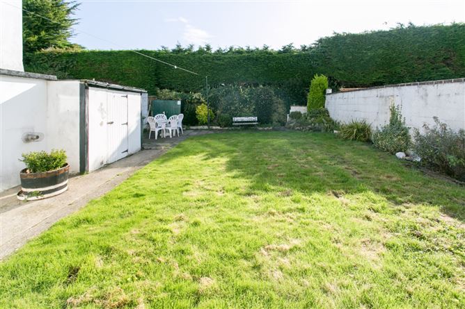 34 Lakelands Crescent, Stillorgan, Dublin