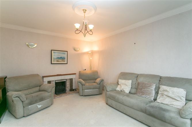 34 Lakelands Crescent, Stillorgan, Dublin
