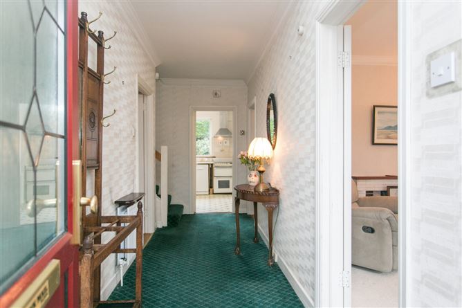 34 Lakelands Crescent, Stillorgan, Dublin