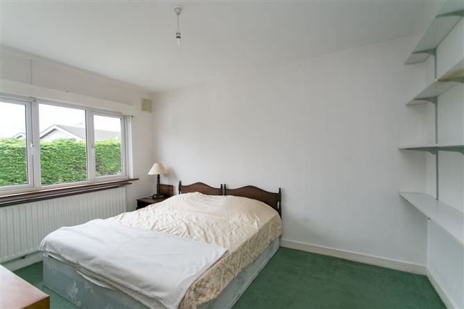 34 Lakelands Crescent, Stillorgan, Dublin