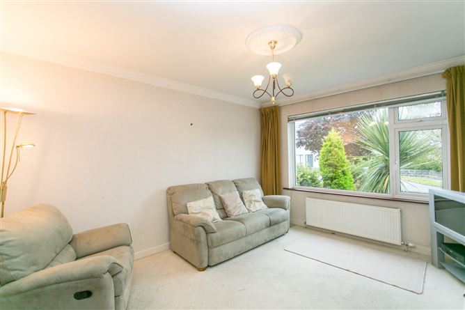 34 Lakelands Crescent, Stillorgan, Dublin