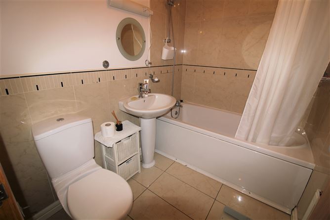 25 Collegewood, Castleknock,   Dublin 15