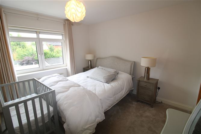 25 Collegewood, Castleknock,   Dublin 15