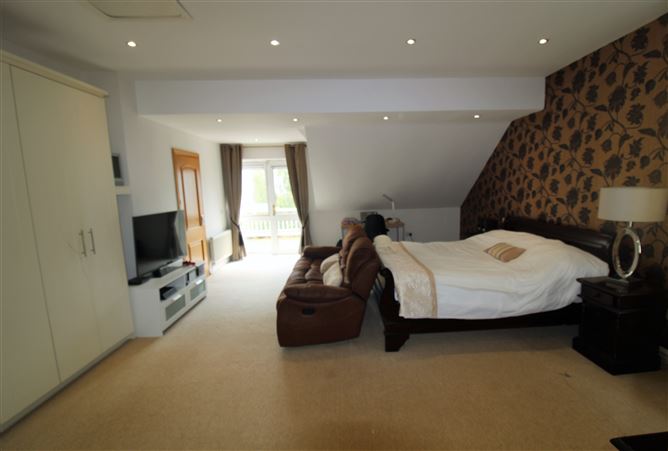 25 Collegewood, Castleknock,   Dublin 15