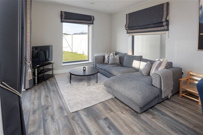  4 Blossomhill, Broomfield Village , Co. Cork, Midleton, Cork