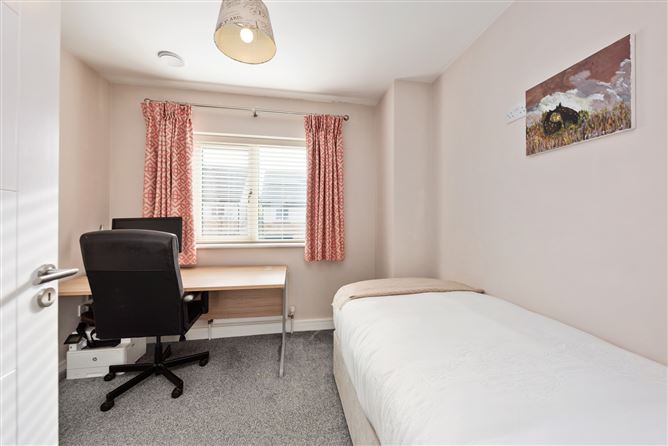 22 Abbots Grove Park, Knocklyon, Dublin 16